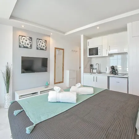 Apartament Modern With A Sea View And Pool Access Ponderosa 801