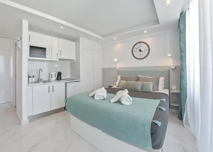 Apartment Modern With A Sea View And Pool Access Ponderosa 801 *