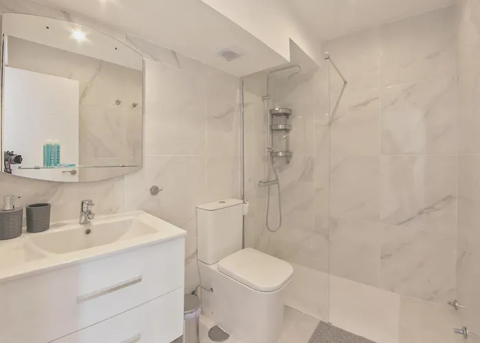 Modern With A Sea View And Pool Access Ponderosa 801