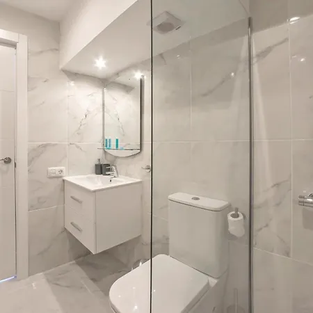 Modern With A Sea View And Pool Access Ponderosa 801 Lägenhet