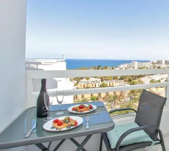 Modern With A Sea View And Pool Access Ponderosa 801